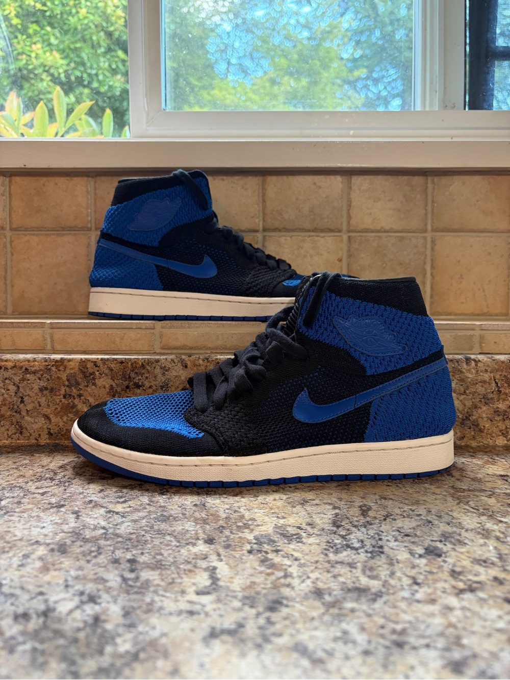 Jordan 1 High Flyknit Royal